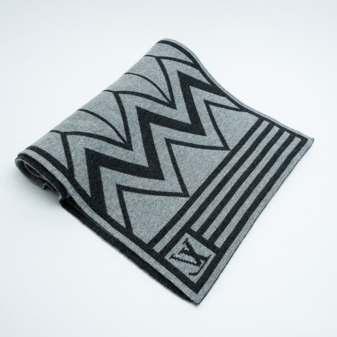 Louis Vuitton Grey Cashmere Knit Scarf