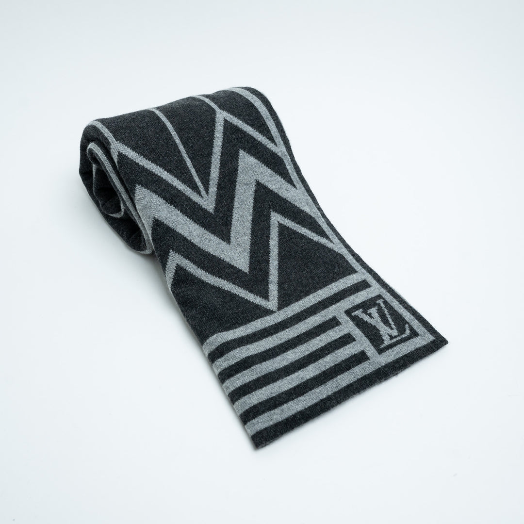 Louis Vuitton Grey Cashmere Knit Scarf