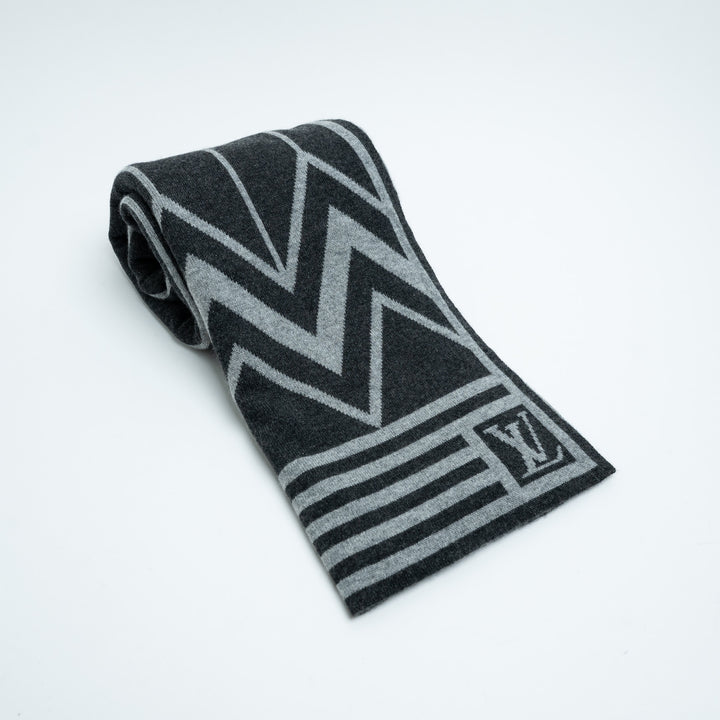 Louis Vuitton Grey Cashmere Knit Scarf