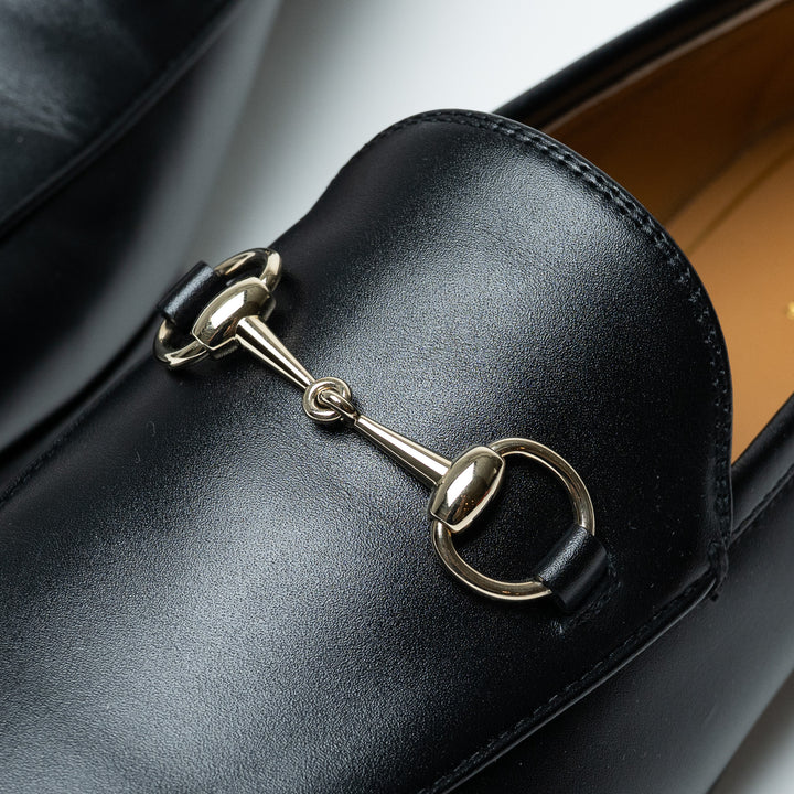 Gucci Black Leather Loafers with Silver Horsebit Size 38