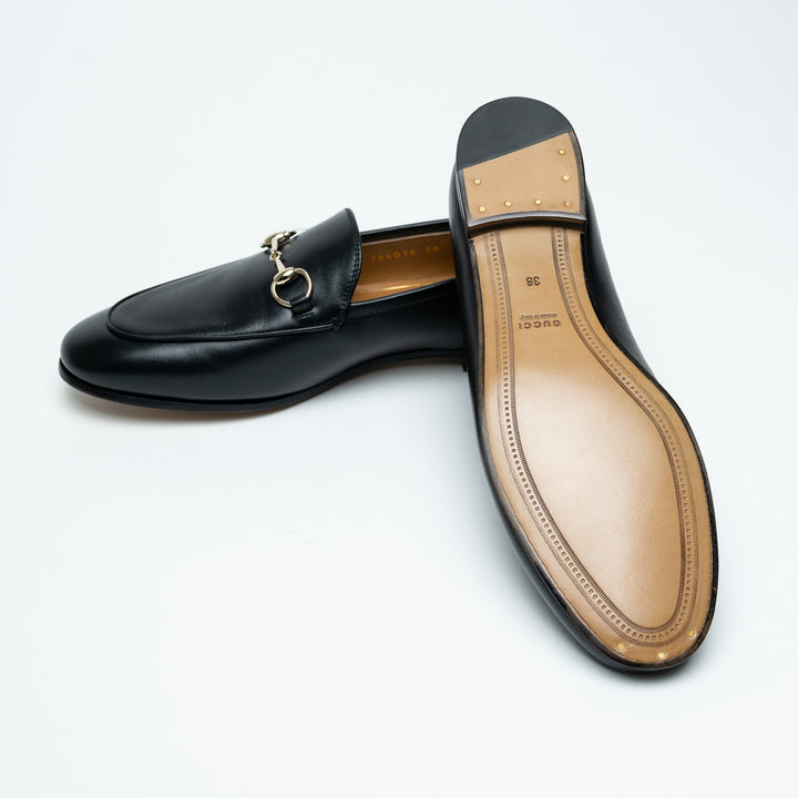 Gucci Black Leather Loafers with Silver Horsebit Size 38