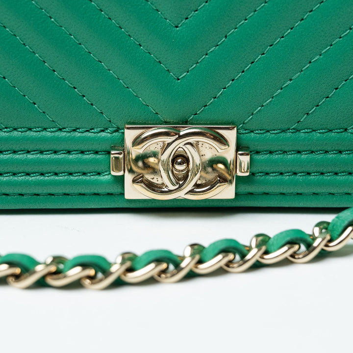 Pre-Loved Chanel™ Green Chevron Quilted Lambskin Boy Wallet on Chain