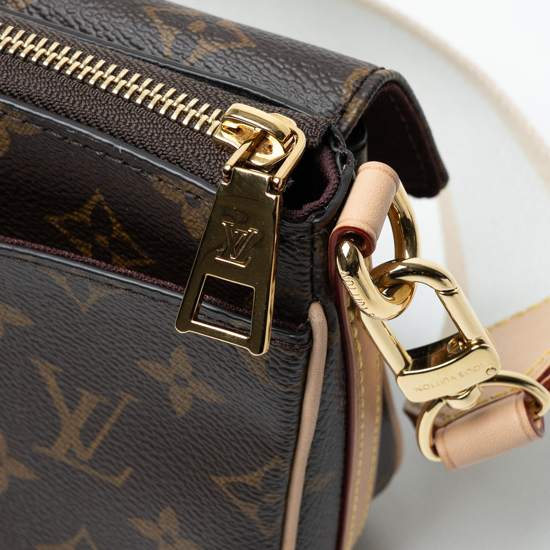 Louis Vuitton Monogram Canvas Vivacité Shoulder bag