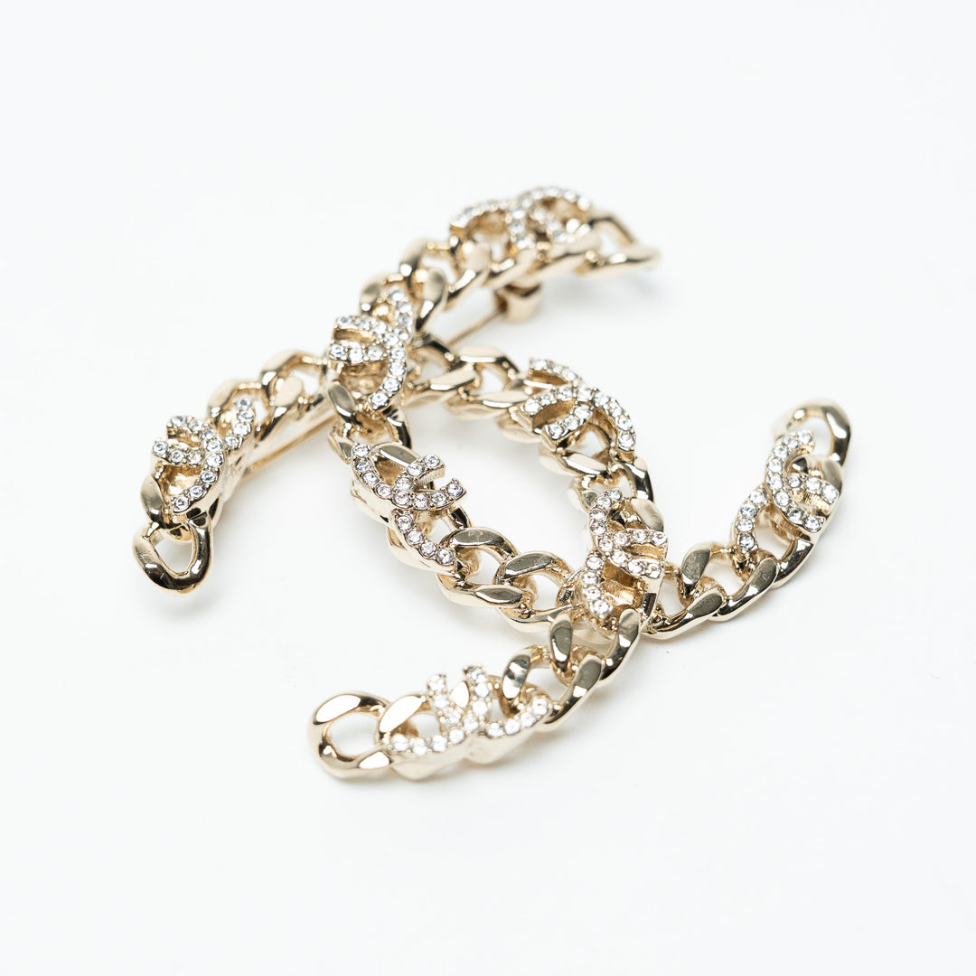 Pre-Loved Chanel™ Gold-Tone Chainlink Brooch with Crystal Embellished Details