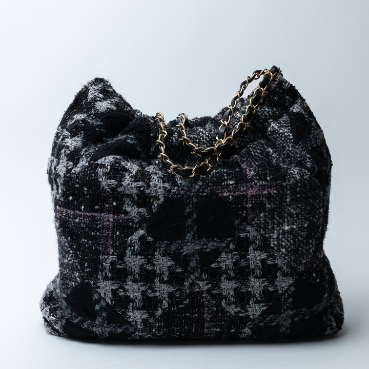Pre-Loved Chanel™ Black & Grey Tweed Houndstooth Patchwork Small 22 Hobo Bag