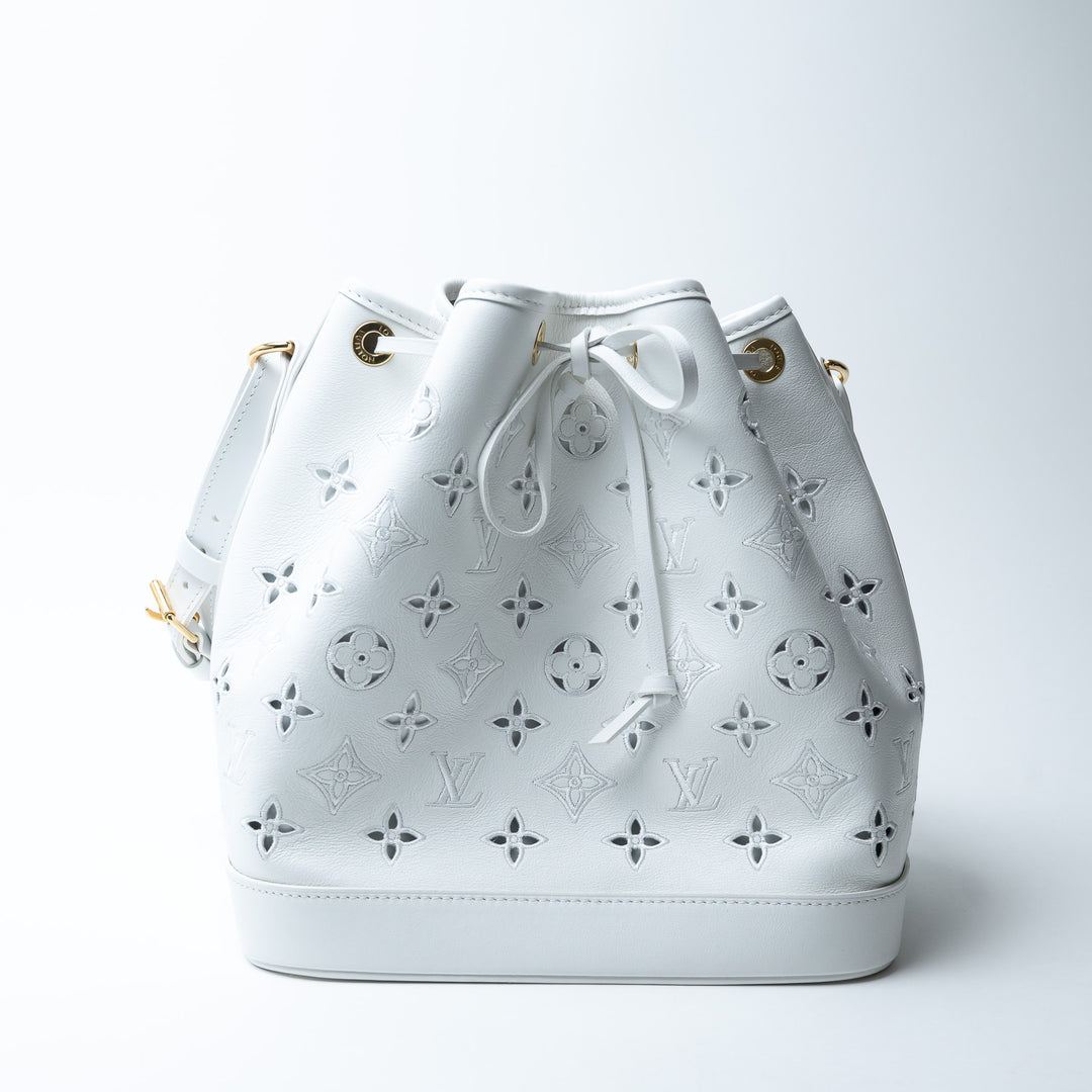 Louis Vuitton White Calfskin Perforated Leather Petit Noe Broderie Anglaise Bucket Bag