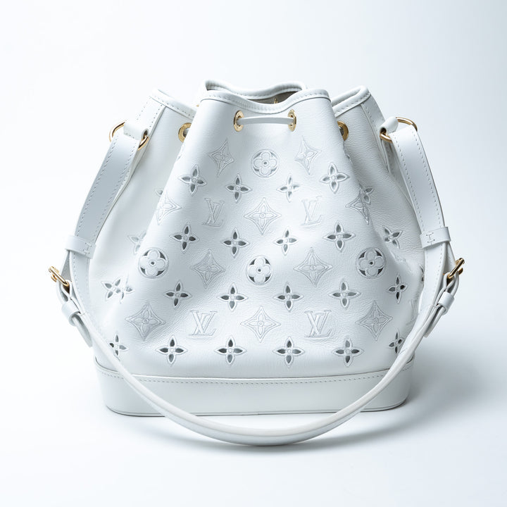 Louis Vuitton White Calfskin Perforated Leather Petit Noe Broderie Anglaise Bucket Bag