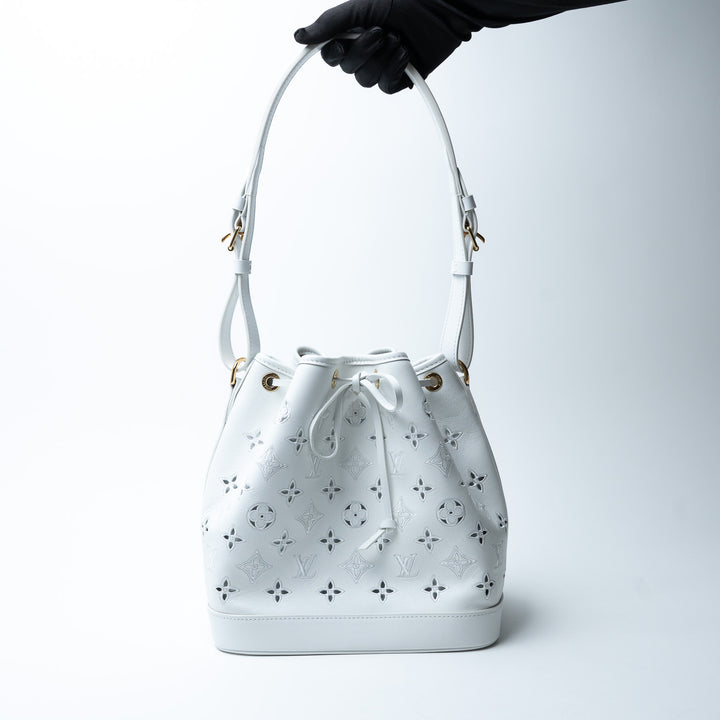 Louis Vuitton White Calfskin Perforated Leather Petit Noe Broderie Anglaise Bucket Bag