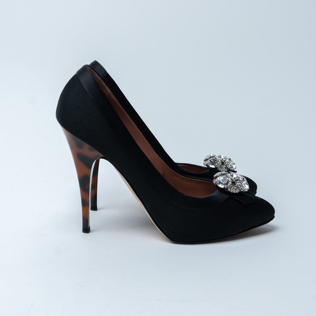 Giuseppe Zanotti Black Fabric and Satin Pumps with Brooch Detail and Tortoise Heel Size 8.5