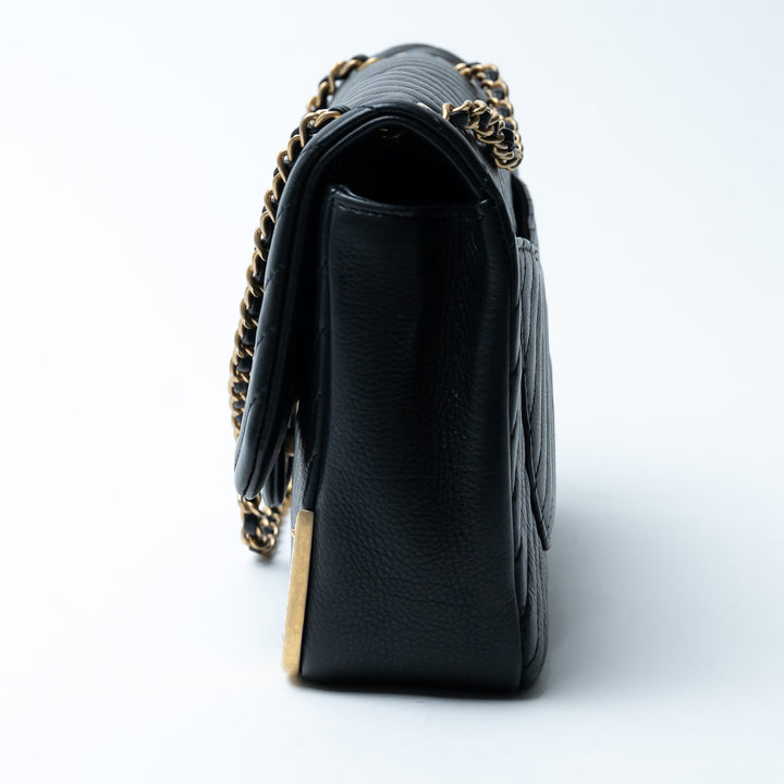 Pre-Loved Chanel™ Black Lambskin Leather Rock The Corner Flap Bag