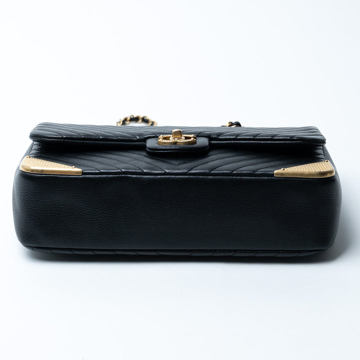 Pre-Loved Chanel™ Black Lambskin Leather Rock The Corner Flap Bag