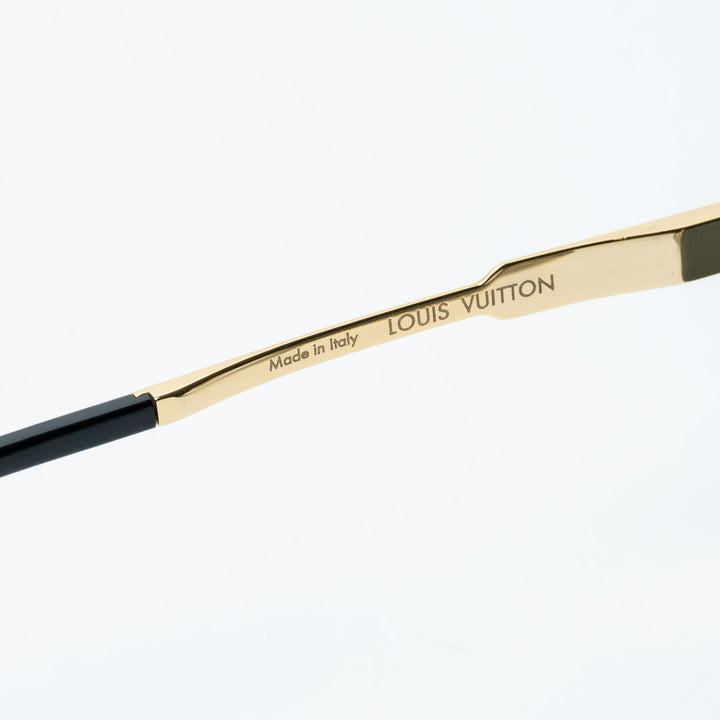 Gold and Gray Metal Aviator Sunglasses. (view 6)