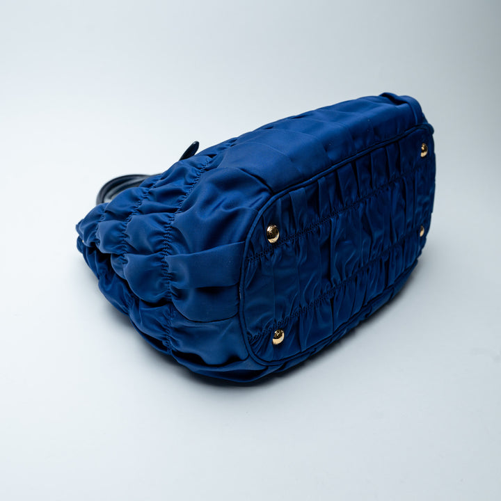 Blue Tessuto Gaufre Tote Bag. (view 5)