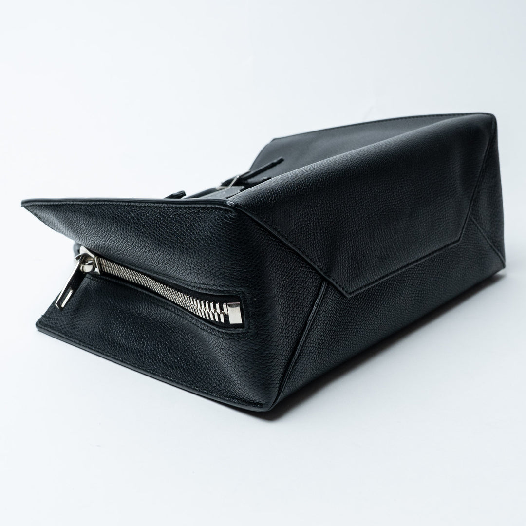 Black Grained Leather Papier A4 Zip Around Tote Bag. (view 6)