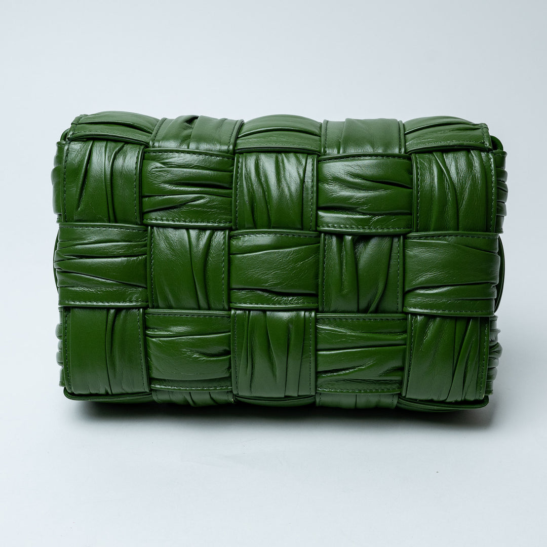 Green Intrecciato Leather Plissé Cassette Shoulder Bag. (view 2)