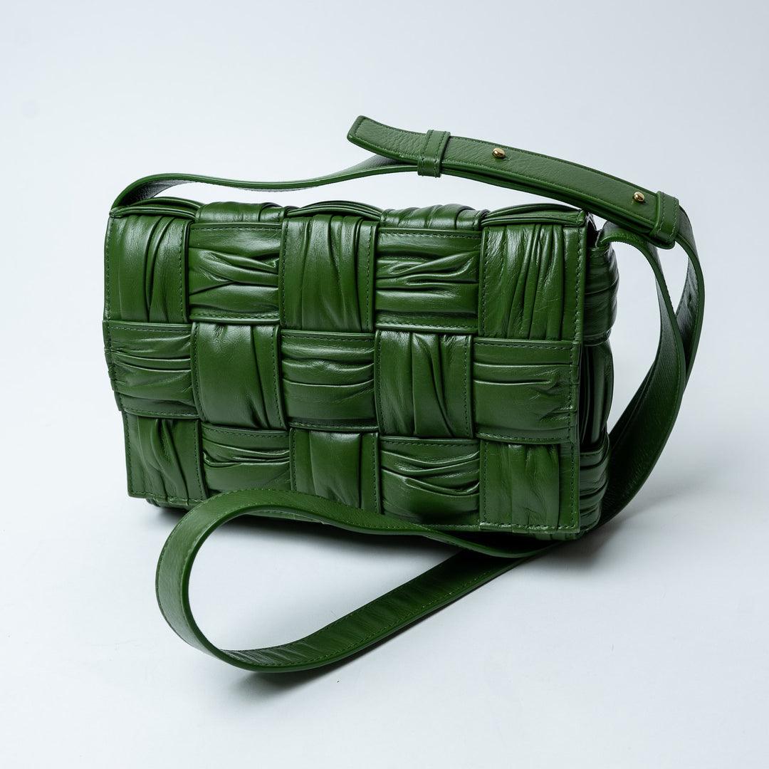 Green Intrecciato Leather Plissé Cassette Shoulder Bag. (view 7)