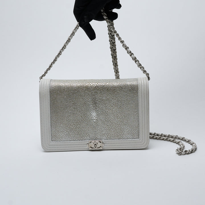 Silver Stingray and White Leather Boy Wallet on Chain. (view 11)