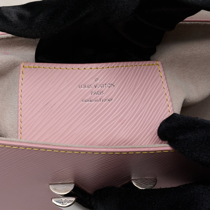 Pink Epi Leather Twist MM. (view 8)