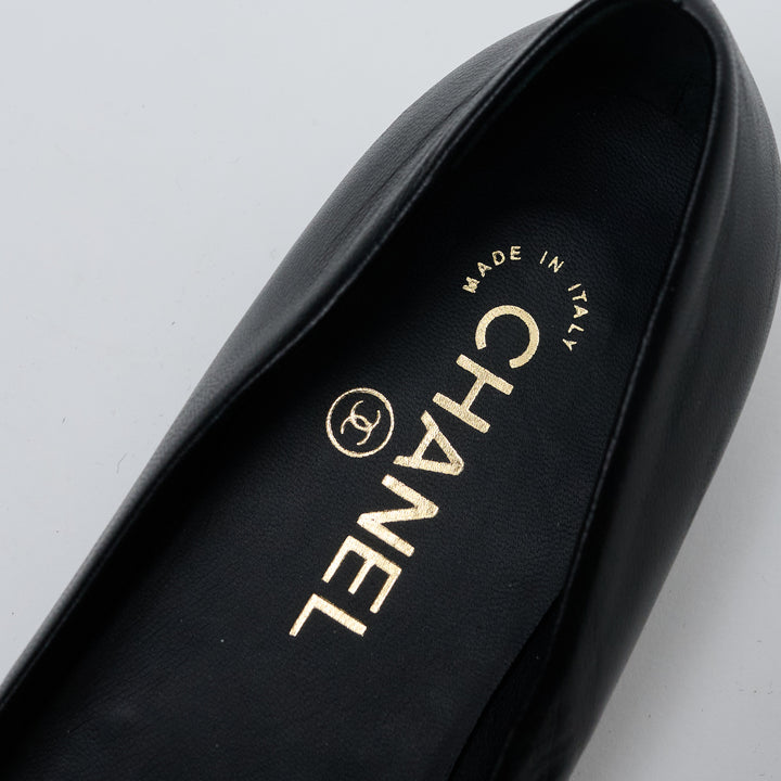 Black Lambskin Leather Camellia Ballet Flats. (view 6)