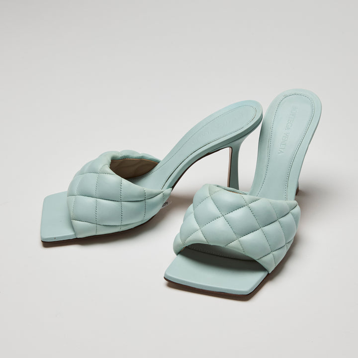 Bottega Veneta Light Blue Quilted Calfskin Leather Lido Sandals Size 38