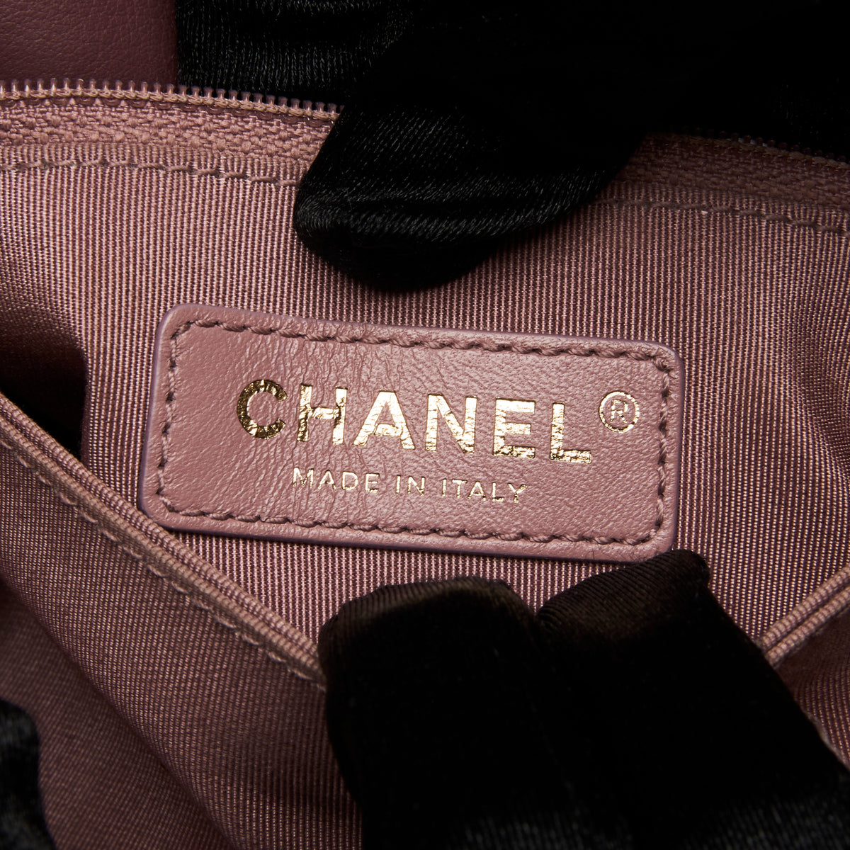 Pre-Loved Chanel ™ Burgundy Shearling Top Handle Crossbody Bag
