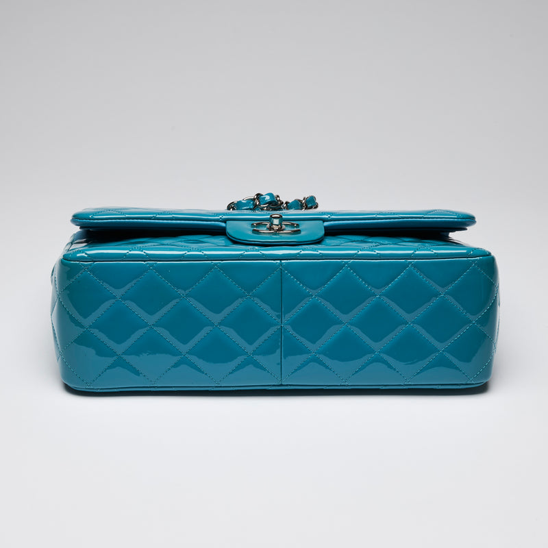 Pre-Loved Chanel ™ Blue Patent Leather Large Double Flap Bag