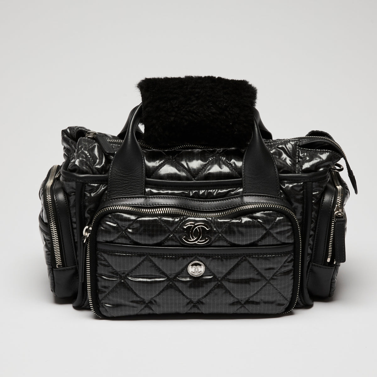 Pre-Loved Chanel™ Black Nylon Sherling Top Handle Hand Bag