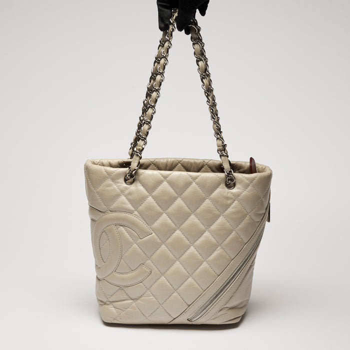 Pre-Loved Chanel™ Grey Grained Leather Bucket Shoulder Bag