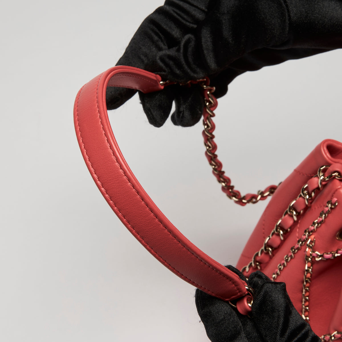 Pre-Loved Chanel™ Coral Leather Spring Summer 21 Chained Bucket Bag