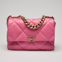 Pre-Loved Chanel™ Pink Grained Leather Shoulder Bag