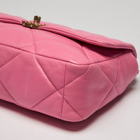 Pre-Loved Chanel™ Pink Grained Leather Shoulder Bag