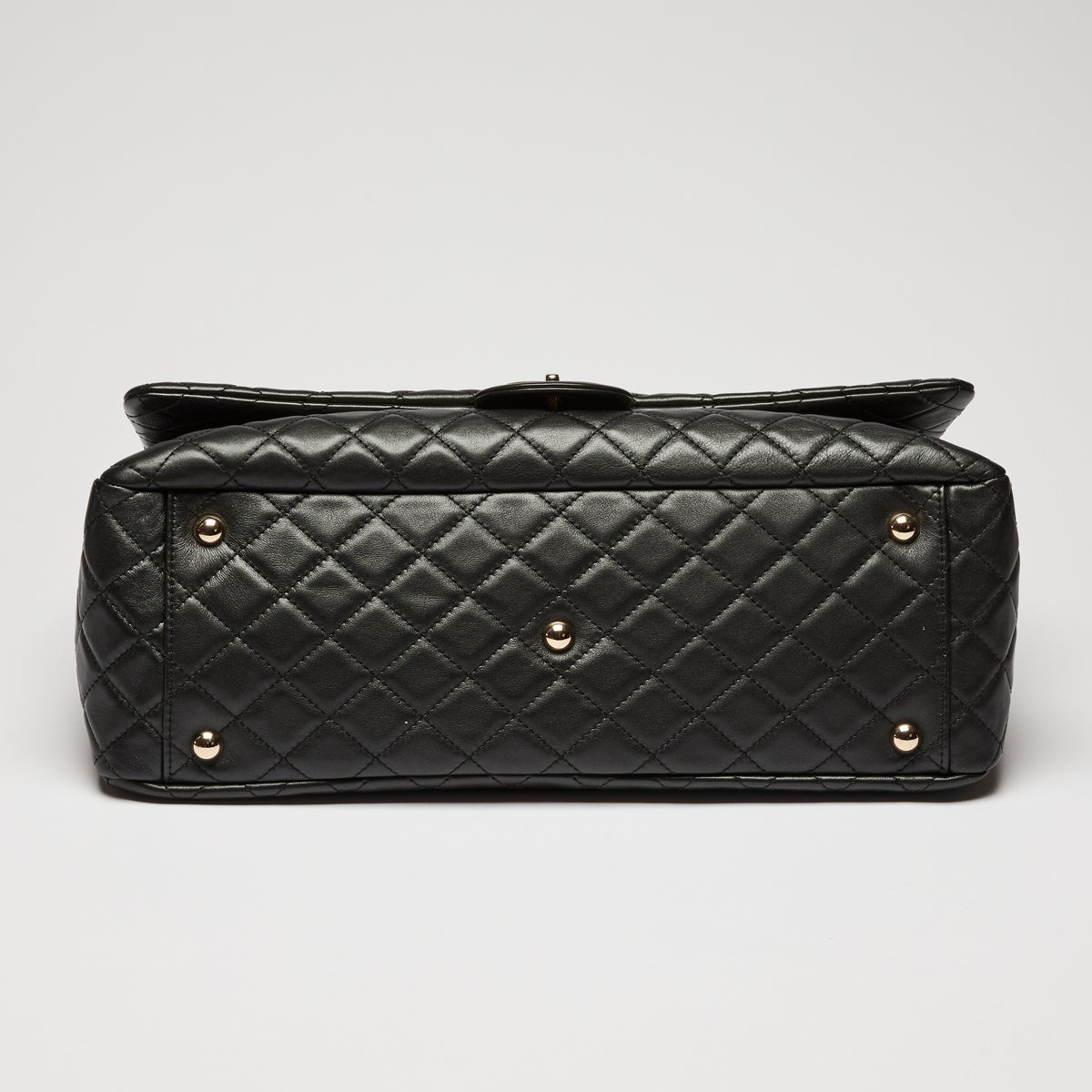 Pre-Loved Chanel™ Black Grained Leather XXL Flap Bag