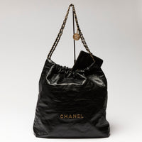 Pre-Loved Chanel™ Black Grained Leather 22 Large Shoulder Bag