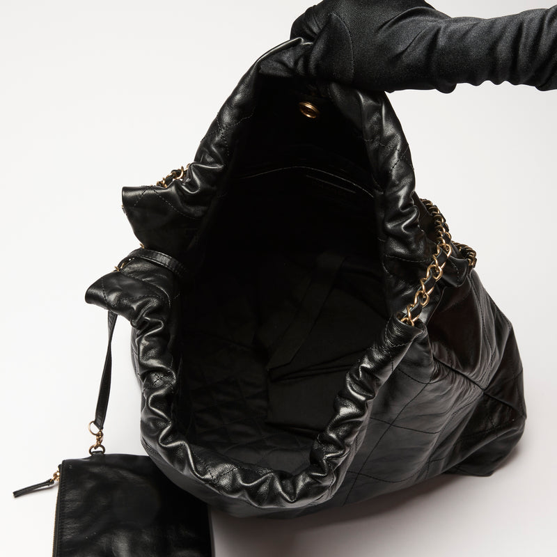 Pre-Loved Chanel™ Black Grained Leather 22 Large Shoulder Bag