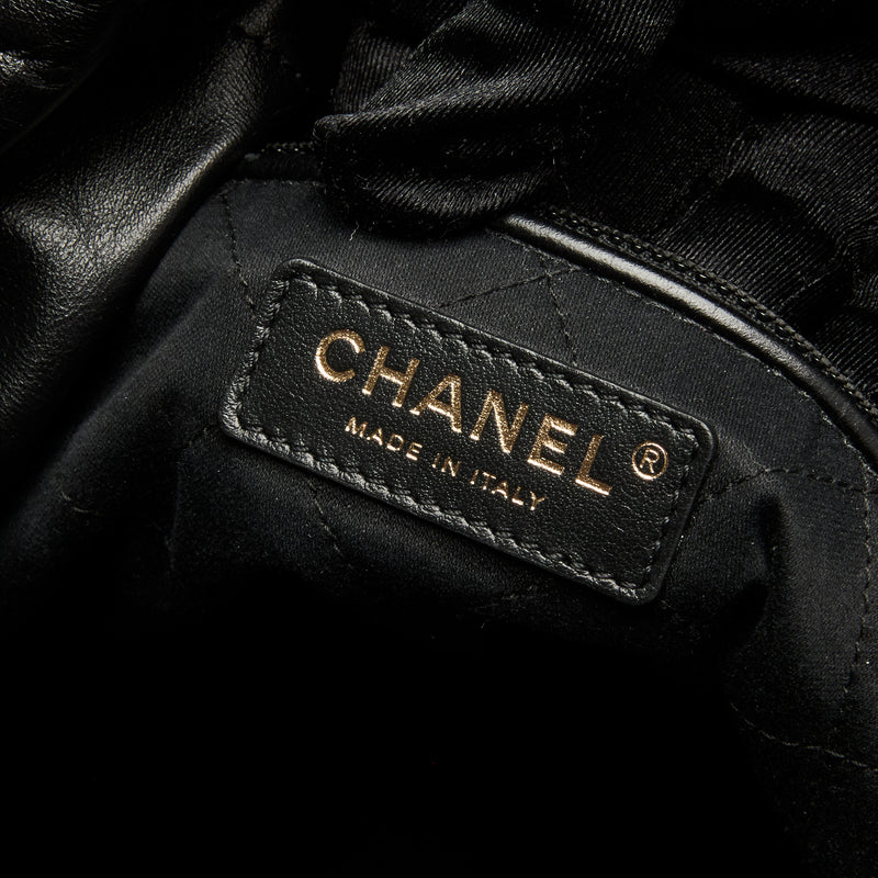 Pre-Loved Chanel™ Black Grained Leather 22 Large Shoulder Bag