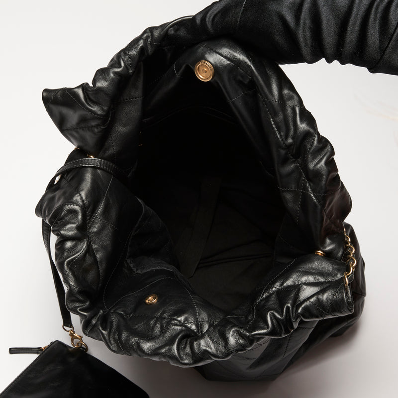 Pre-Loved Chanel™ Black Grained Leather 22 Large Shoulder Bag
