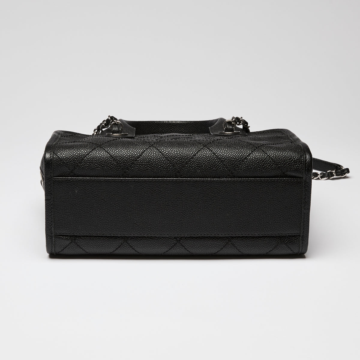 Pre-Loved Chanel ™ Black Pebbled Leather Bowler Bag