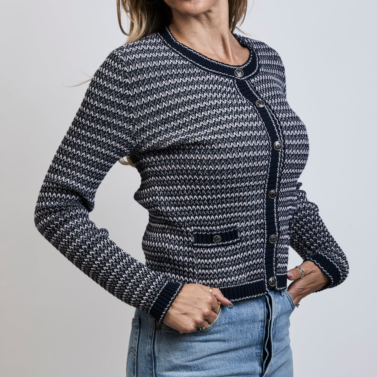 Pre-Loved Chanel ™ Grey Woven Knit Button Up Sweater Size 38