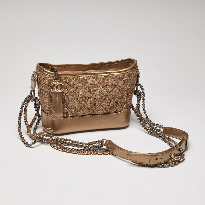 Excellent Pre-Loved Gold Tweed and Leather Top Zip Long Chain Bag(front)