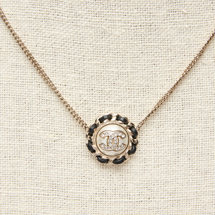 Pre-Loved Chanel™ Gold Tone Interlocking Leather Logo Pendant Necklace