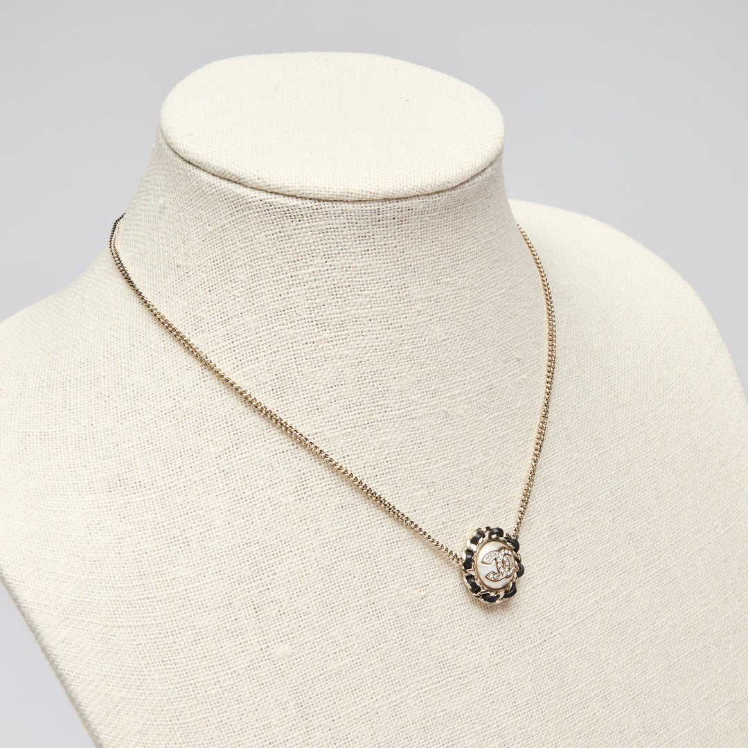 Pre-Loved Chanel™ Gold Tone Interlocking Leather Logo Pendant Necklace