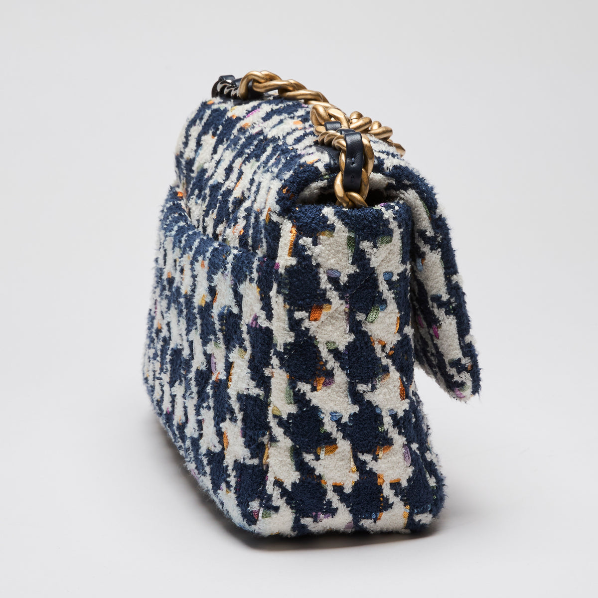 Excellent Pre-Loved Chanel Tweed Quilted Navy Blue Multicolor Small 19 Handbag (Side)