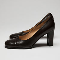 Pre-Loved Chanel™ Brown Leather Pump Heels with Camellia Flower Detail, Size 39.5