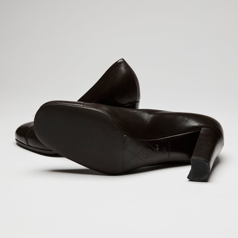Pre-Loved Chanel™ Brown Leather Pump Heels with Camellia Flower Detail, Size 39.5