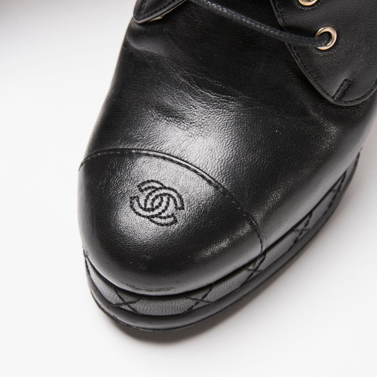 Pre-Loved Chanel™ Black Calfskin Leather Platform Heel Boots Size 38