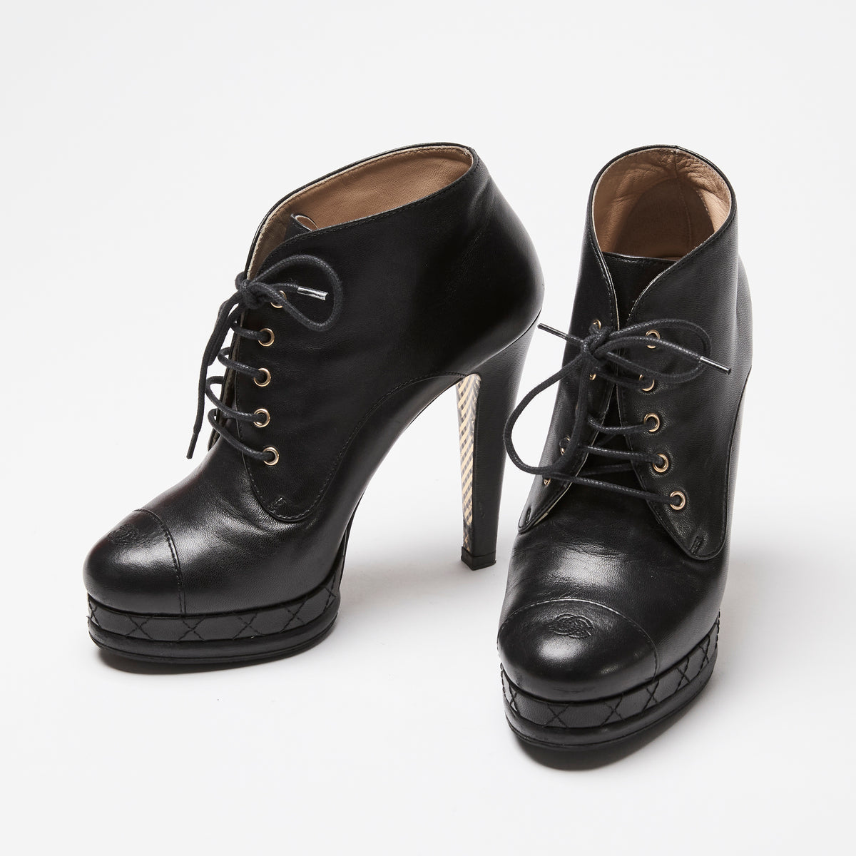 Pre-Loved Chanel™ Black Calfskin Leather Platform Heel Boots Size 38