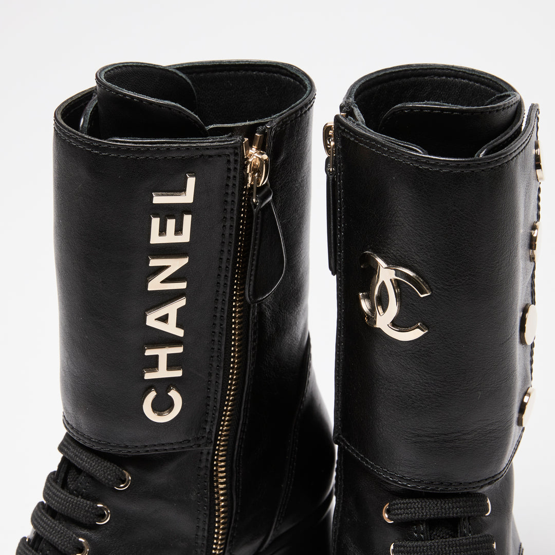 Pre-Loved Chanel™ Black Calf Leather Logo Zipped Combat Boots Size 36C