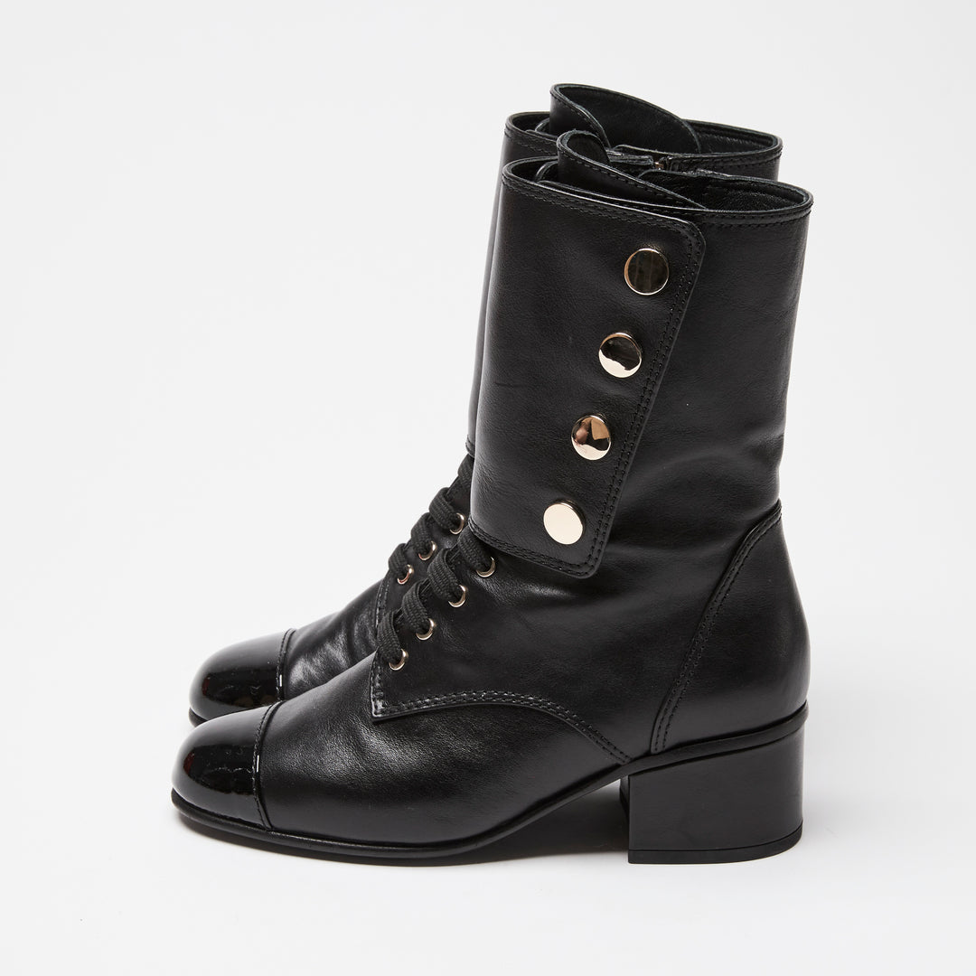 Pre-Loved Chanel™ Black Calf Leather Logo Zipped Combat Boots Size 36C