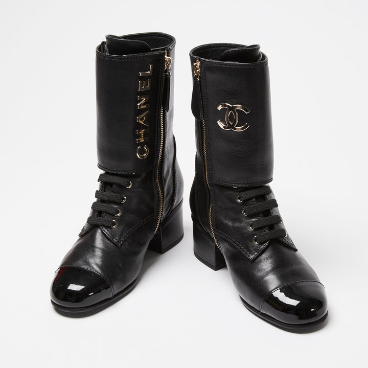 Pre-Loved Chanel™ Black Calf Leather Logo Zipped Combat Boots Size 36C
