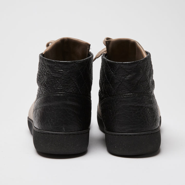 Pre-Loved Chanel™ Two Tone Black/Tan Calfskin & Lambskin Leather Sneakers Size 41